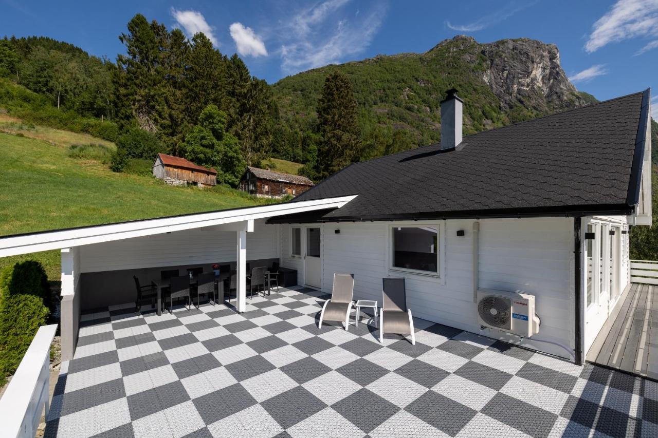 Flotunet - Jornhuset Stryn Exterior photo